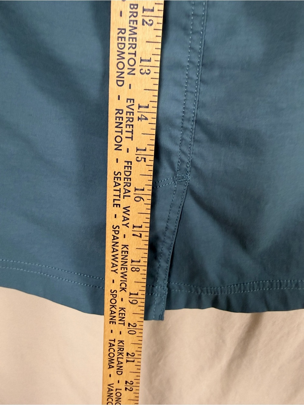 Duluth Trading Blue Hiking Travel Skort Size 8 - Picture 8 of 8